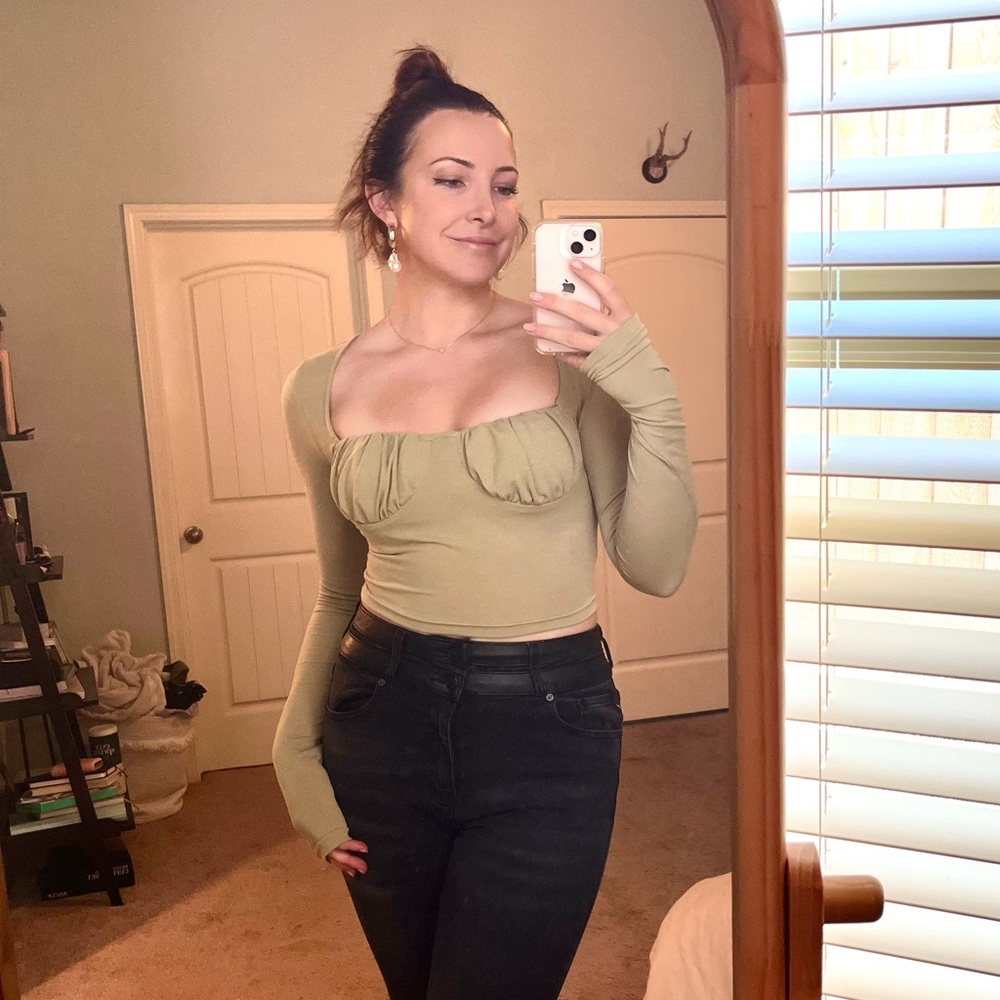 Stylish green long sleeve shirt S